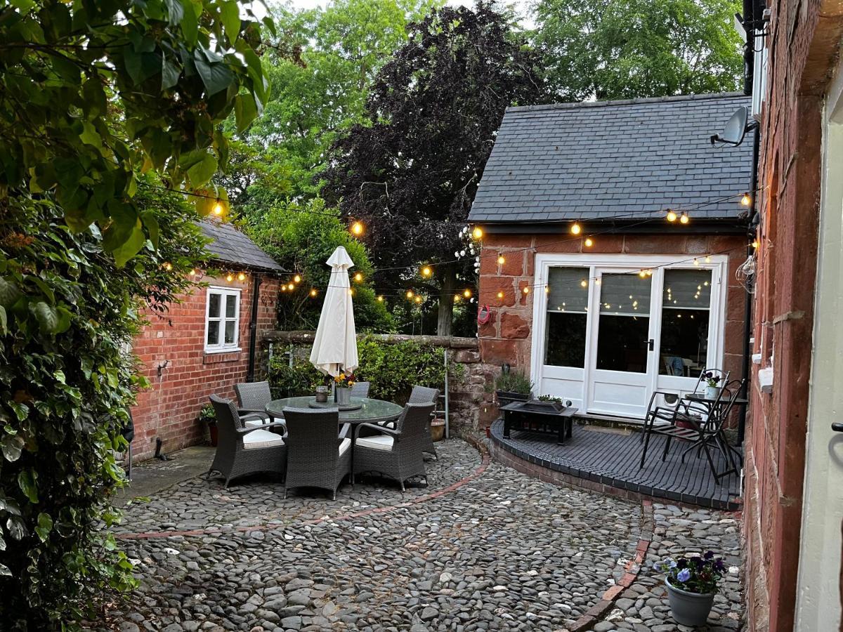 Pear Tree Cottage Courtyard Шрусбері Екстер'єр фото